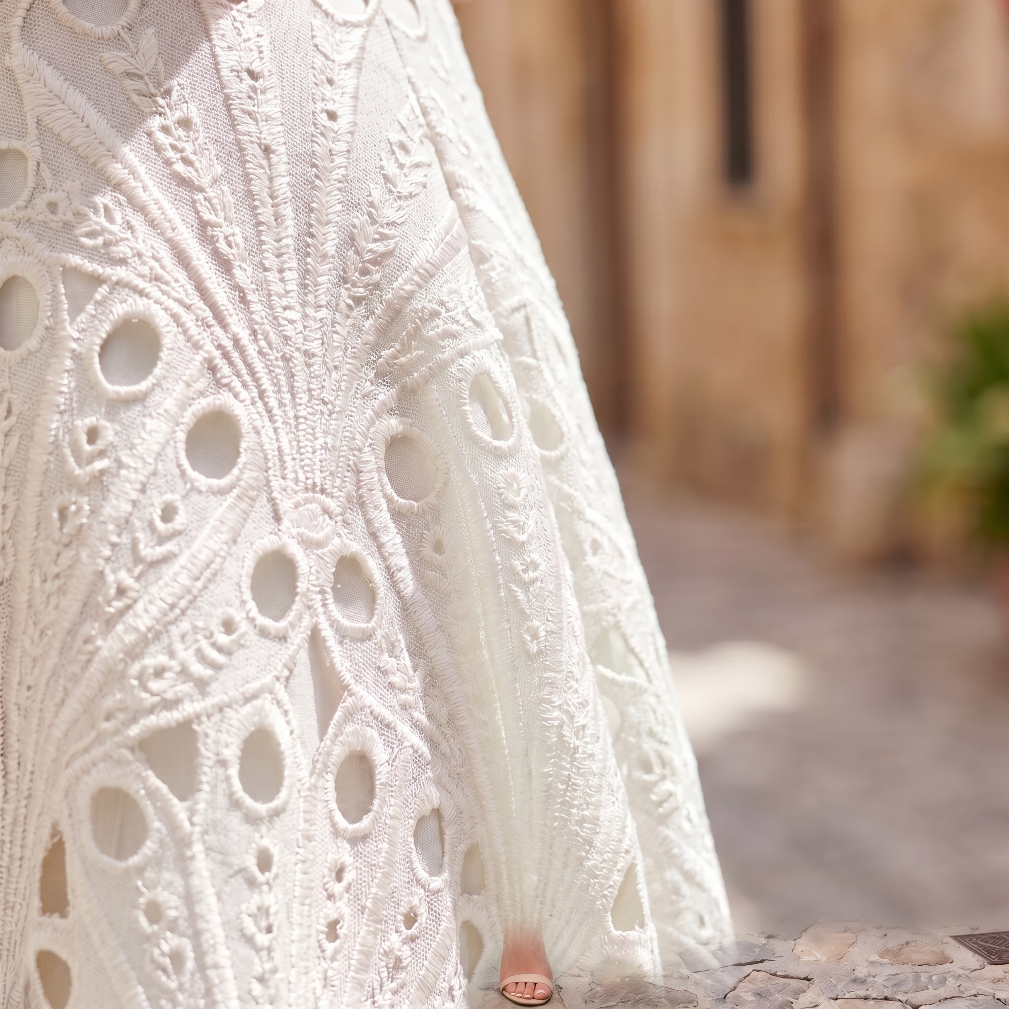 Pola Lace Midi Dress