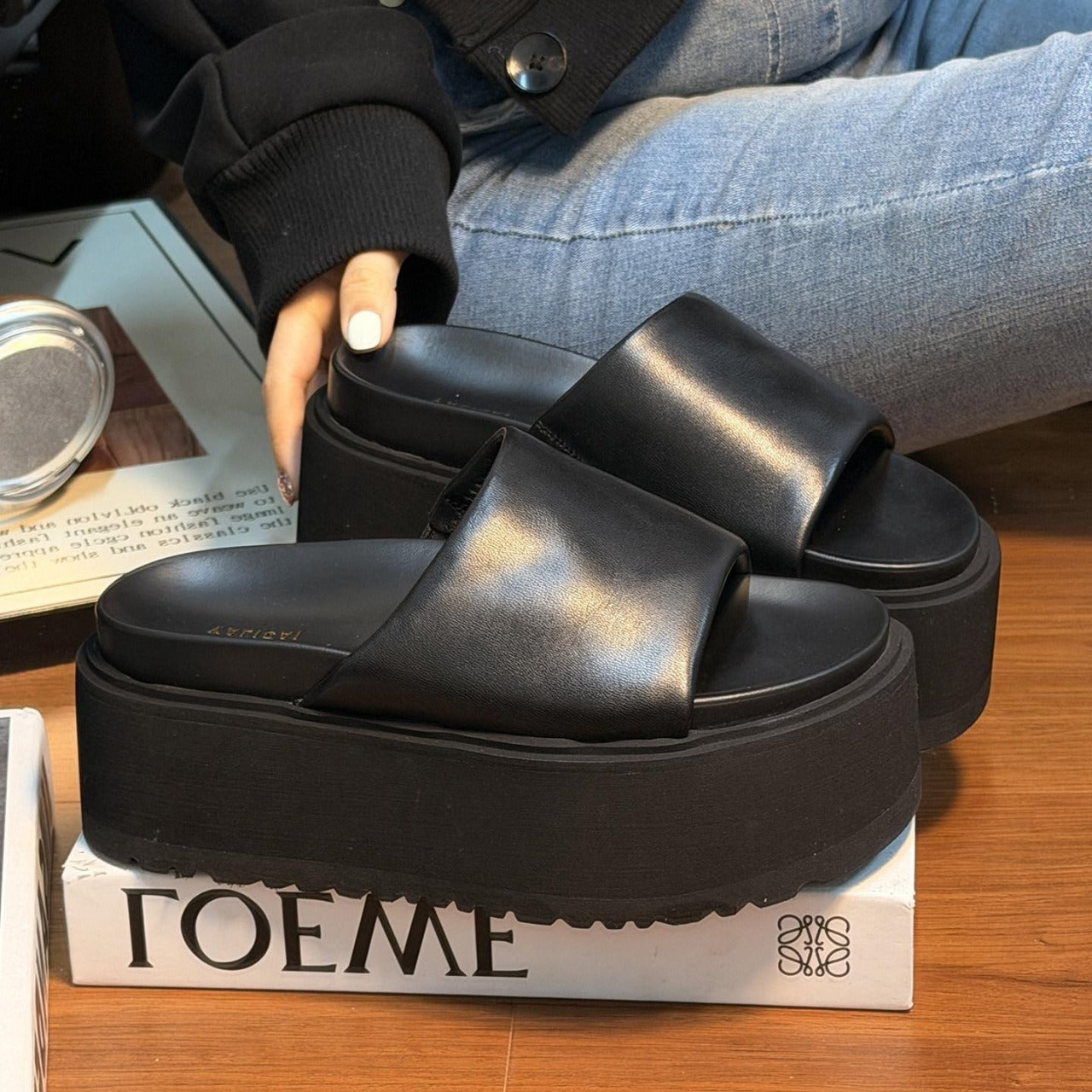 Arwinn Leather Platform Slides